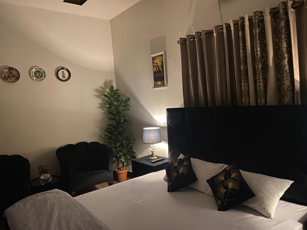The Comfort Lodge Исламабад Экстерьер фото